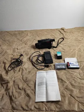 Pro807 Rca Pro 8 Video Camera Camcorder With Battery Charger Manual Tested