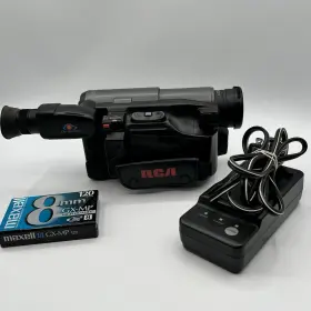 Pro943 Rca Pro8 Modelpro 943 Video Camera Camcorder Bundle