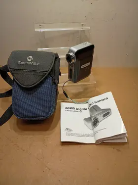 32480 Sakar Vintage 2006 #32480 Handheld Digital Video Camera With Samsonite Case