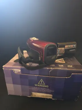 Samsung 036725303096 New F40 Ultra Zoom Camcorder -red