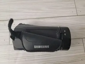 Hmx-h300bn Samsung Hmx-h300bn/xaa High Definition Camcorder With Carrying Bag
