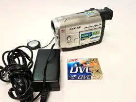 Scd67 Samsung Sdc67 Digital Camcorder Case Battery Power Cord Tape Tested Working