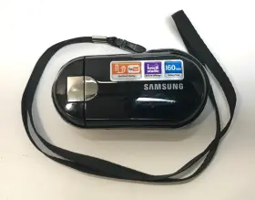 Smx-c10gn Samsung Smx-c10 Hd Digital Camcorder 10x Optical Zoom With Battery And Memory Card