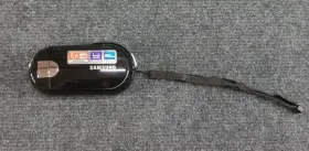 Smx-c20rn Samsung Smx-c20rn/xaa Camcorder No Charger Camera Only. Works See Pics