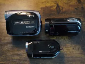 Smx-f33bp Samsung Smx-f33bp/edc Lot Of 2 Camcorders And 1 Jazz Camcorder For Parts/not Working