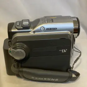 Vp-d305i Samsung Mini Digital Camcorder With Case And Cords Vintage For Parts #3