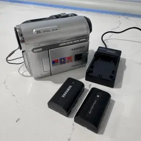 Vp-d351 Samsung Read Pal Compact Minidv Camcorder Silver Video Transfer