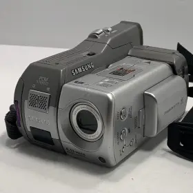 Vp-d5000i Samsung Vp-d5000 Camcorder Digital Camera Cassette Video Untested No Cables