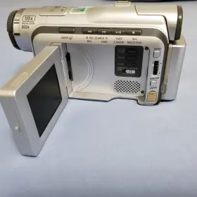 Vp-d103 Samsung Vpd103 Pal Camcorder Mini Dv Digital Tape Video Camera- If It Works