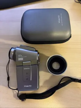 Vcp-hd1 Sanyo With Macro Lens