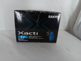 Vpc-e2bl Sanyo Xacti E2 Waterproof Digital Movie Camera Vpc-e2 Usb/av Cords - Used #2