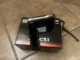 Vpc-gh2 Sanyo Xacti Hd Dual Camera Black In Box With Battery