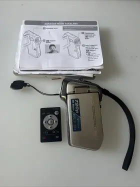 Vpc-hd700ex Sanyo Xacti Vpc-hd700 7.1 Mp 720p Camcorder