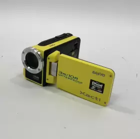Vpc-wh1 Sanyo Yellow 30x Optical Zoon Waterproof Digital Camcorder With Charger