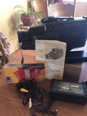 934.53802390 Sears Vhs Video Camera/recorder