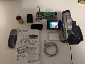 Vl-wd450u Sharp 074000352674 Mini Dv Camcorder Kit With Extra Parts - Worked Great