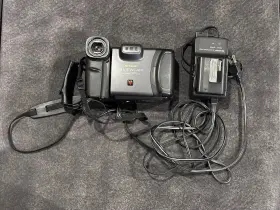 Vl-e49u Sharp Vl-e49 8 Viewcam Black Camera - No Battery Turns On But Untested