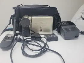 Vl-e785u Sharp Vl-e785 8mm Video8 Camcorder Vcr Player Camera And Video