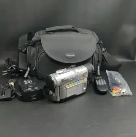 Vl-wd250 Sharp Mini Dv Camcorder Digital Viewcam Cats Eye Needs Battery