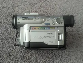 Vl-wd255u Sharp Minidv Digital Viewcam Video Camcorder