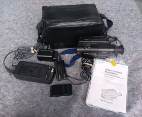 Ccd-tr64 Sony 027242507616 Video Camcorder Ntsc 8 Handycam Set With Battery Adaptor