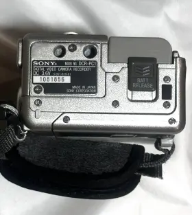 Dcr-pc1 Sony 1168864 Near Mint Handycam Mini Dv Camcorder #3