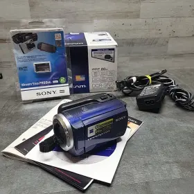 Dcr-sr47 Sony 724042762824 Handycam Blue Camcorder 60gb Tested Used With Box Manuals And Memory