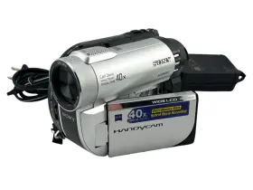 Dcr-dvd610 Sony 87687 Handycam Video Camera 40x Optical Zoom With Battery Ac Cable