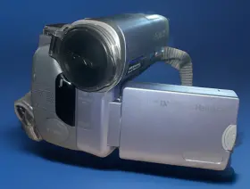 Dcr-trv22 Sony 92245 Handycam Mini Dv Camcorder Nightshot