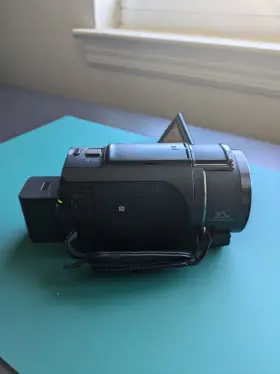 Ax-40 Sony Fdr - 4k Camcorder. Used In Excelent Condition. Battery And Charger #2