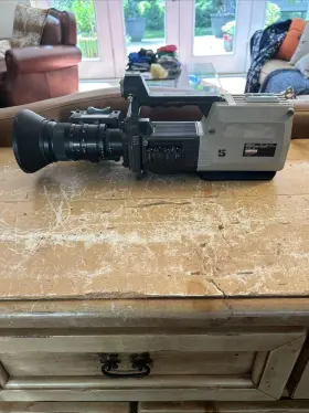 Bvp-110 Sony Color Video Broadcast Camera Untested