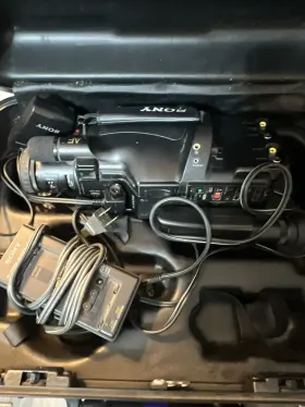 Ccd-f280 Sony Handycam Video Camera Recorder Video8 With Case And Cords Untested