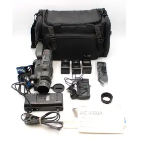 Ccd-f302 Sony Handycam Video 8 Camera Recorder With Accessories