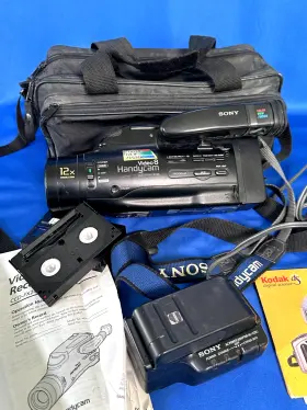 Ccd-f340 Sony Handycam Video Camera Recorder Works