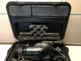 Ccd-f501 Sony Video 8 Handycam Ccd F501 Camcorder Recorder Untested With Accessories #3