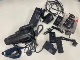 Ccd-fx520 Sony Vintage Handycam Video 8 Camera W Charger- Not Tested