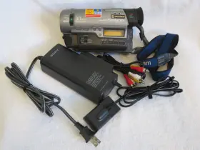 Ccd-tc930 Sony Hi8 Camcorder - Mint Condition Tested