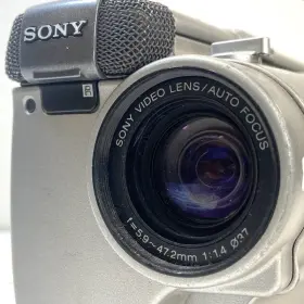 Ccd-tr1 Sony Handycam Hi8 Camcorder For Parts Or Repair #2