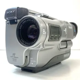 Ccd-tr1 Sony Handycam Hi8 Camcorder For Parts Or Repair