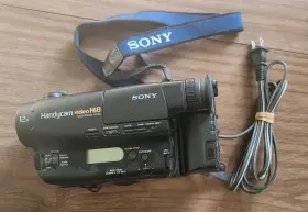 Ccd-tr100 Sony Handycam Hi8 Ntsc 12x Zoom Tested Working