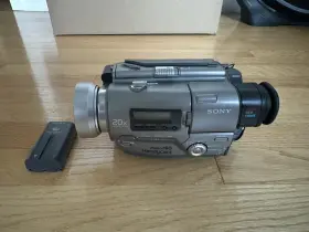 Ccd-tr2 Sony Handycam Lot Of 2 Untested Japanese Model Rare #3