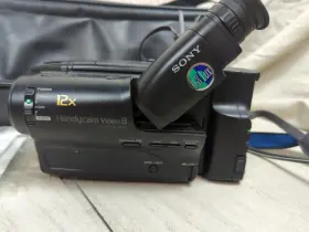 Ccd-tr23 Sony Handycam Video 8 Model Camera Recorder Case Power Adapter #2
