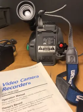 Ccd-tr28 Sony Handycam Video Camera Video8 Camcorder Charger And Battery Works #2