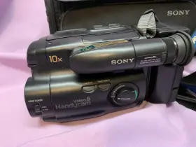 Ccd-tr30 Sony Handycam Video8 Video Camera Camcorder With Power Supply #2