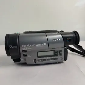 Ccd-tr3000e Sony Hi8 Tape Digital Video Camera Handycam Unit Only