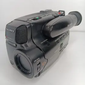 Ccd-tr305 Sony Camcorder Video 8 Handycam For Parts Or Repair Only As Is No Batt