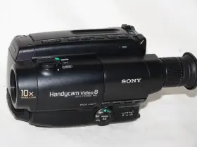 Ccd-tr330e Sony Pal 8mm Video8 Camcorder Camera Vcr Player Video Transfer #2