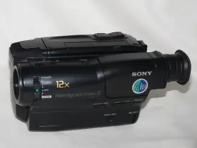 Ccd-tr380e Sony Pal 8mm Video8 Camcorder Camera Vcr Player Video Transfer #2
