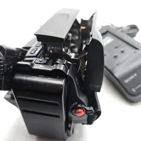 Ccd-tr420 Sony Digital Handycam Video Camcorder With Many Accessories Works