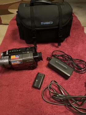 Ccd-tr516 Sony Video Hi8 330x Zoom Camcorder Vcr Camera Recorder And Case